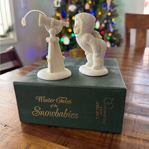 Snowbabies I see you